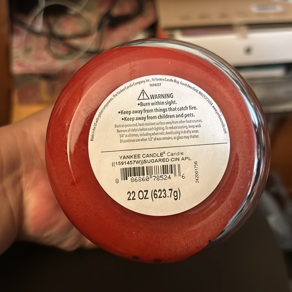 NWT Yankee Candle Sugared Cinnamon Apple 22oz - Picture 9 of 10